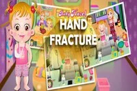 Baby Hazel bị trượt khi leo lên bàn