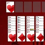 Bài tây được xếp thành các cột trên nền đỏ với các quân bài lật lên, bao gồm các chất cơ và rô