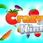 Hình ảnh có tiêu đề Crazy Knife với các loại rau củ như cà rốt, cà chua, và nấm đang được một con dao chém xung quanh, trên nền màu xanh da trời sáng