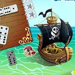 Trò chơi domino với bàn cờ gỗ, quân domino, tàu cướp biển có cờ đầu lâu và nhân vật hoạt hình trên biển xanh