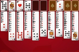 Bộ bài xếp theo từng cột với nền màu đỏ