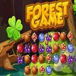 Hình ảnh có tựa đề Forest Game với nền rừng, cỏ ba lá và nhiều loại quả như nấm, quả mọng xanh, đỏ và tím