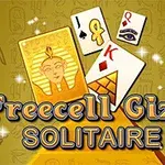 Thẻ bài với hình ảnh Ai Cập cổ đại và chữ Freecell Giza Solitaire trên nền vàng có họa tiết kim tự tháp