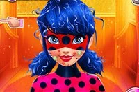 Giúp LadyBug yêu trong buổi tiệc Halloween nổi tiếng của cô ấy