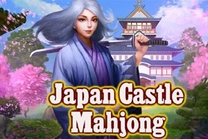 Một người phụ nữ trong trang phục truyền thống Nhật Bản đứng trước lâu đài với khung cảnh hoa anh đào nở rộ