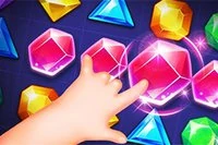 Jewel Crunch là game match-3 với đồ họa đẹp và nhiều cấp độ