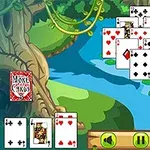 Cảnh hồ nước trong rừng với bộ bài xếp chồng trên lá sen và thác nước phía sau
