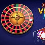 Bánh xe roulette với các chip màu đỏ, trắng và tím trên bảng số