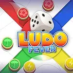 Hình ảnh có một khối xúc xắc và từ Ludo Fever nằm trên nền các mũi tên màu đỏ, xanh dương, xanh lá và vàng với các quân cờ tròn