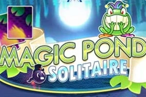 Hình ảnh có một con ếch cười trên tảng đá cạnh chữ MAGIC POND SOLITAIRE với nền rừng và ánh sáng mặt trăng phía sau