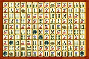 Bàn cờ với các quân cờ có họa tiết khác nhau được sắp xếp thành một lưới hình chữ nhật