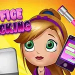 Cô gái với đôi mắt to và tóc vàng, bên cạnh là laptop và điện thoại, cùng tiêu đề Office Slacking