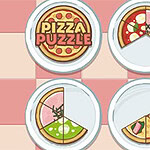 Bốn chiếc đĩa pizza trên nền bàn kẻ ô vuông, mỗi chiếc có một phần pizza bị khuyết