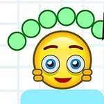 Khuôn mặt tròn màu vàng với đôi mắt to, đang được một cây bút chì vẽ thêm các vòng tròn xanh phía trên