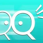 Hai chữ Q trắng với các đường kẻ phát sáng trên nền xanh