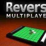 Dòng chữ Reversi Multiplayer nổi bật trên nền tối với hình ảnh một bàn cờ xanh có quân cờ trắng và đen ở phía dưới