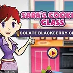 Nhân vật hoạt hình đứng trong bếp với biển hiệu Saras Cooking Class và nút play trên màn hình