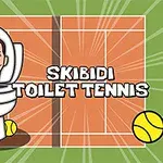 Người đang ngồi trong bồn cầu với nhiều quả bóng tennis xung quanh và dòng chữ Skibidi Toilet Tennis trên sân tennis