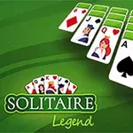 Các lá bài theo thứ tự giảm dần, kèm logo màu xanh lá cây với dòng chữ Solitaire Legend