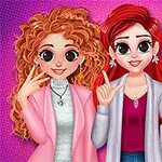 Ba nhân vật hoạt hình nữ với kiểu tóc và trang phục khác nhau, đứng cạnh nhau trên nền màu hồng sáng