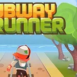 Nhân vật hoạt hình đội mũ trùm đầu và đeo kính đỏ chạy trên đường ray với một hộp gỗ phía trước, nền là cảnh rừng cây xanh