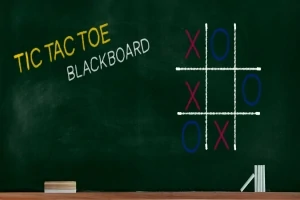 Trên bảng đen, có lưới ô vuông với các chữ X màu đỏ và O màu xanh, cùng dòng chữ Tic Tac Toe Blackboard ở bên trái