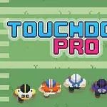 Hình ảnh có chữ TOUCHDOWN PRO màu xanh và hồng phía trên, với năm cầu thủ bóng bầu dục theo phong cách pixel chạy trên sân cỏ