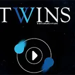 Chữ TWINS với font chữ nổi bật trên nền đen, có hai vòng tròn trung tâm và biểu tượng nút phát ở giữa